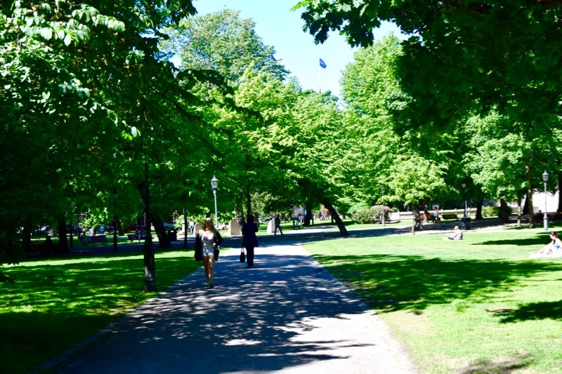 Wandering through Helsinki's parks 