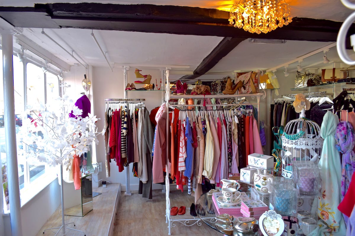 Thames Hospice boutique charity shop