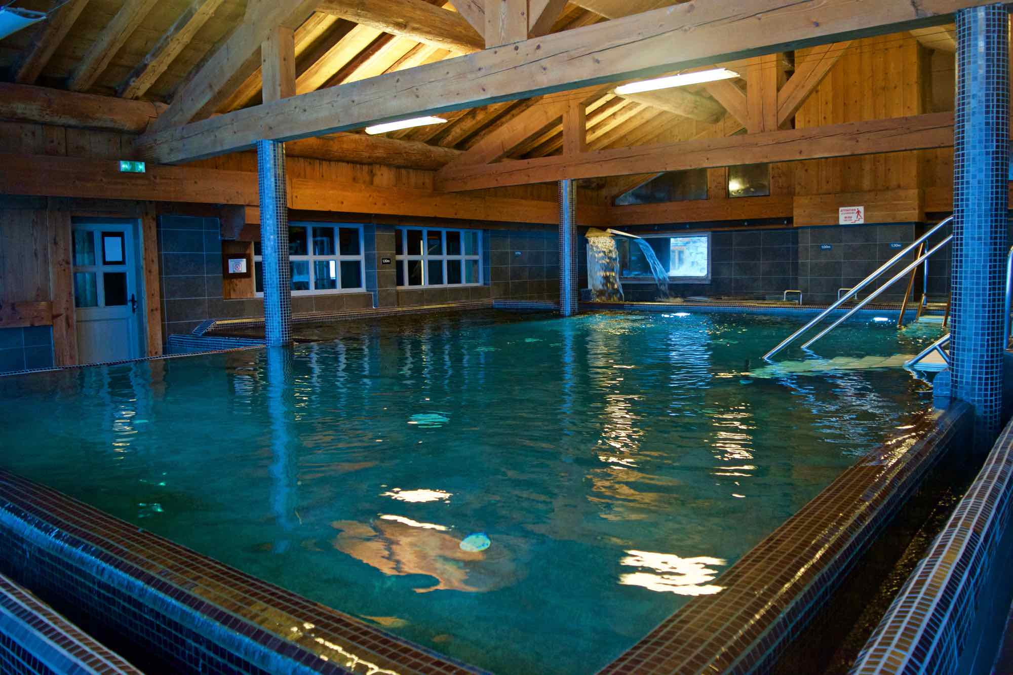 Pool at Hotel L'ecrin Du Val Claret