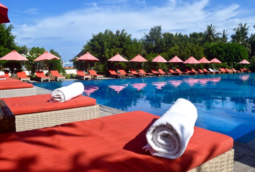 Swimming pool at Hotel Ombak Sunset, Gili T