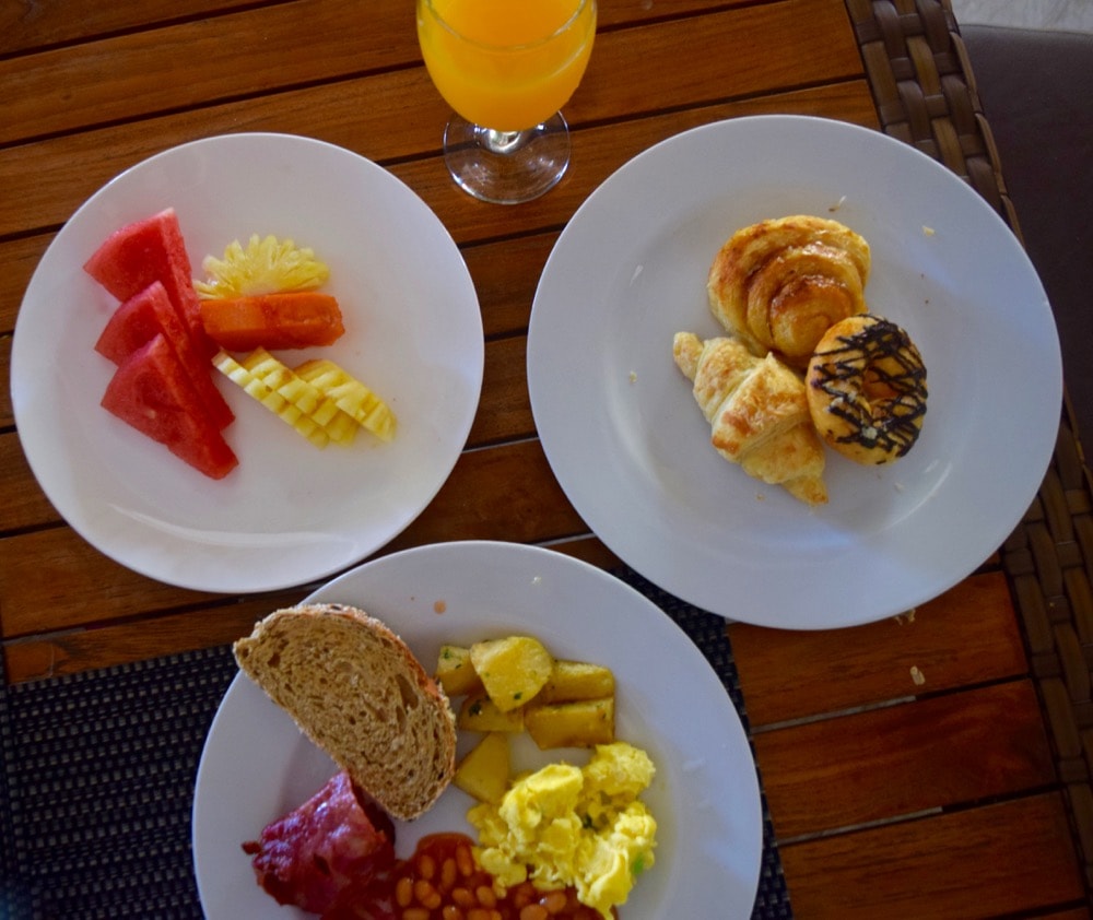 Breakfast at Hotel Ombak Sunset, Gili T