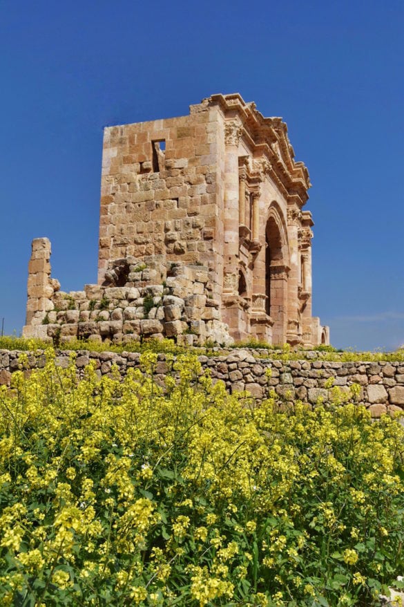 Hadrian’s Arch in Jerash, Jordan Hadrian's Arch in Jerash, Jordan