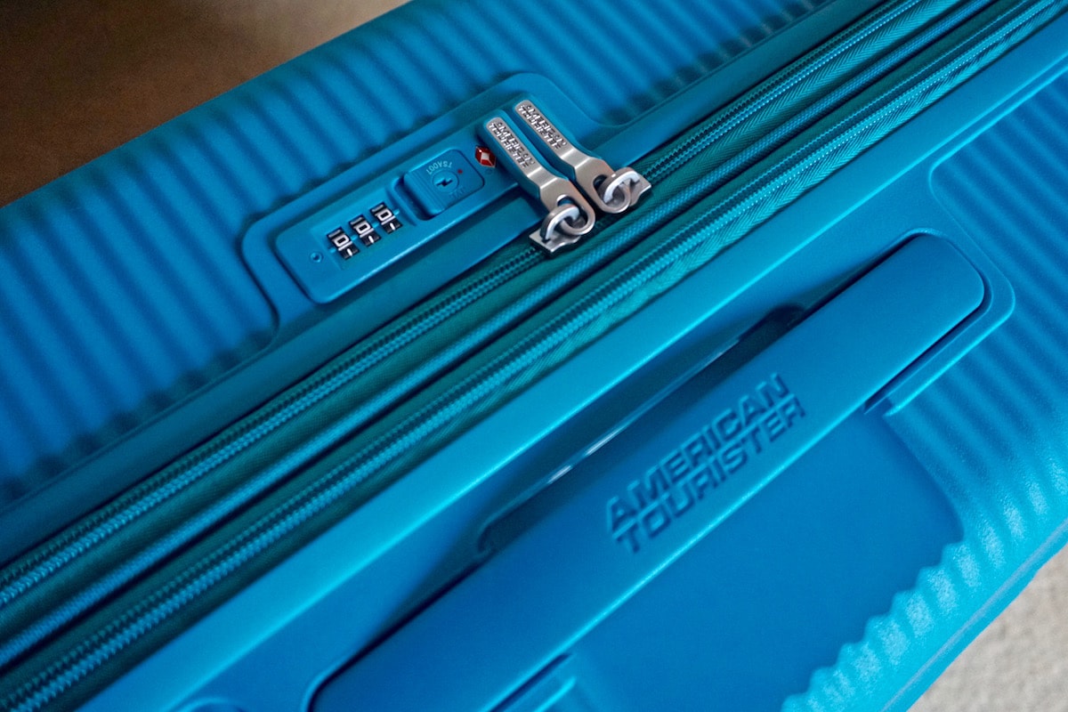 Combination lock and TSA security on the American Tourister Soundbox Suitcase