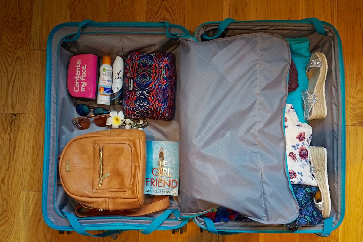 Packing the American Tourister Soundbox Suitcase