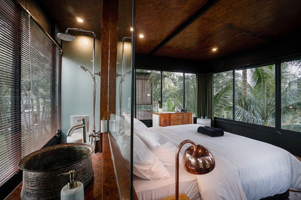 Stanley Kubrik House - Lift Bali