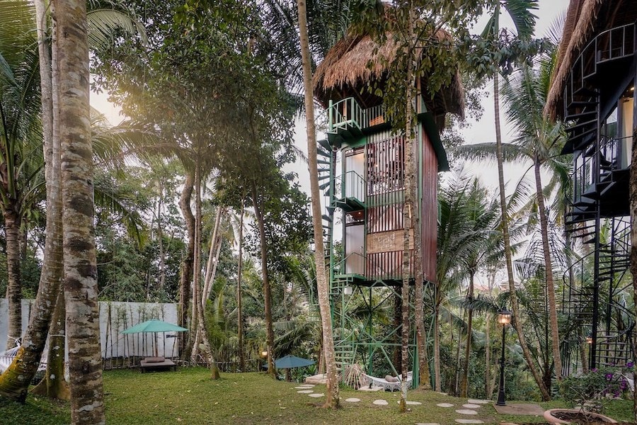George Orwell House - Lift Bali 