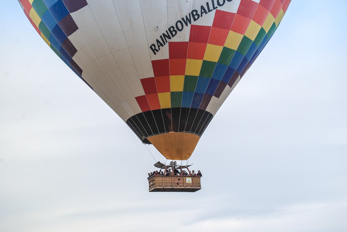 Views of hot air balloons in the skies of Cappadocia