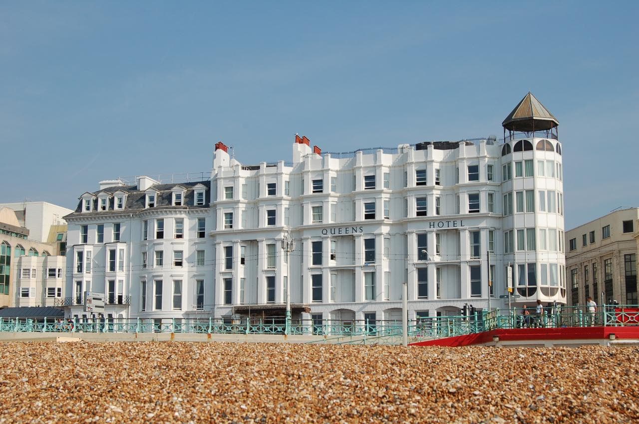 premier travel inn brighton seafront