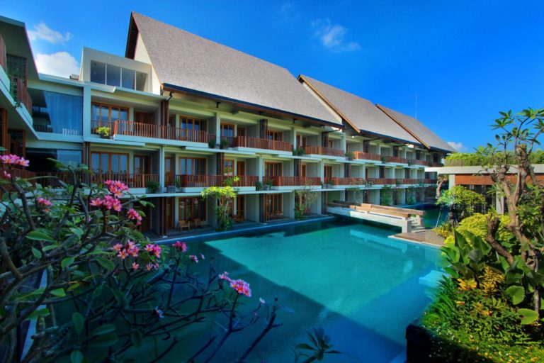 hotel di canggu bintang 5