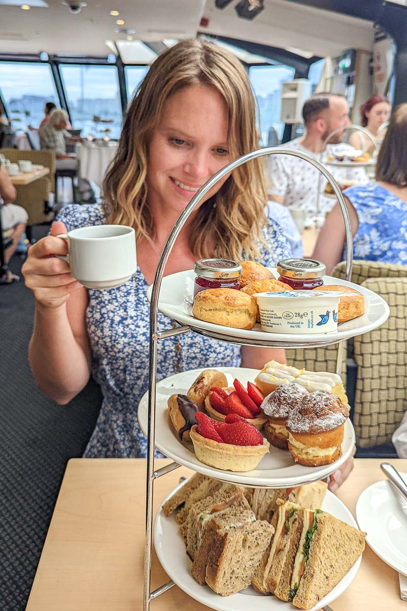 Afternoon tea river cruise London 