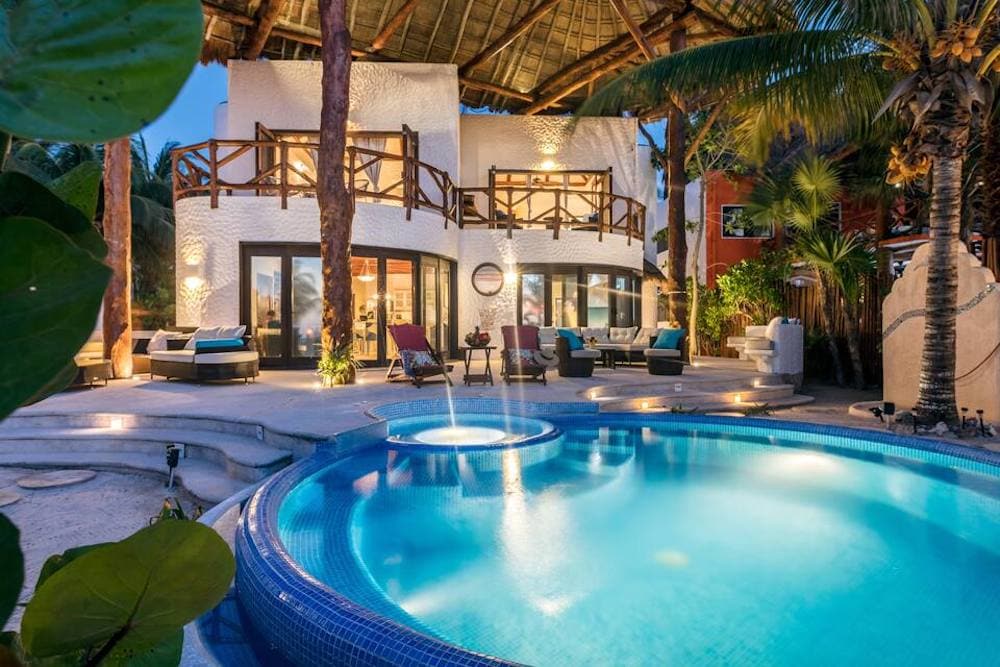 Casa Mariposa, Isla Holbox Airbnb for a big group