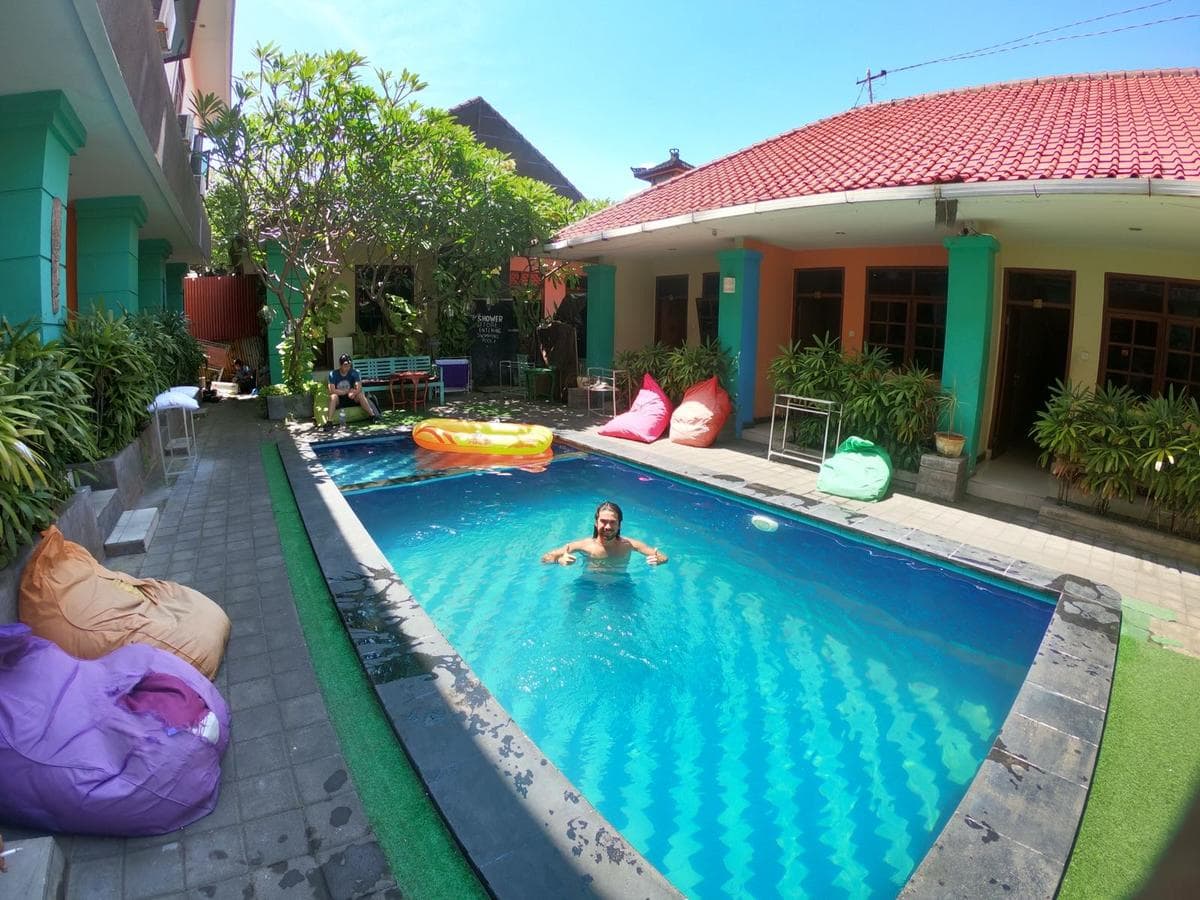 Celebbest Kuta Hostel