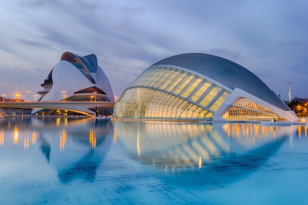 Valencia Travel Blogs And Travel Guides (2022 Trip Planning)