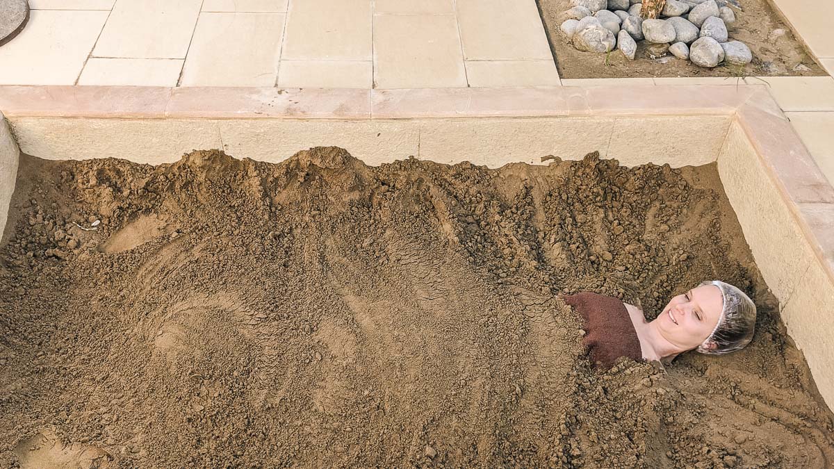 Sand spa at Dunes by Al Nadha