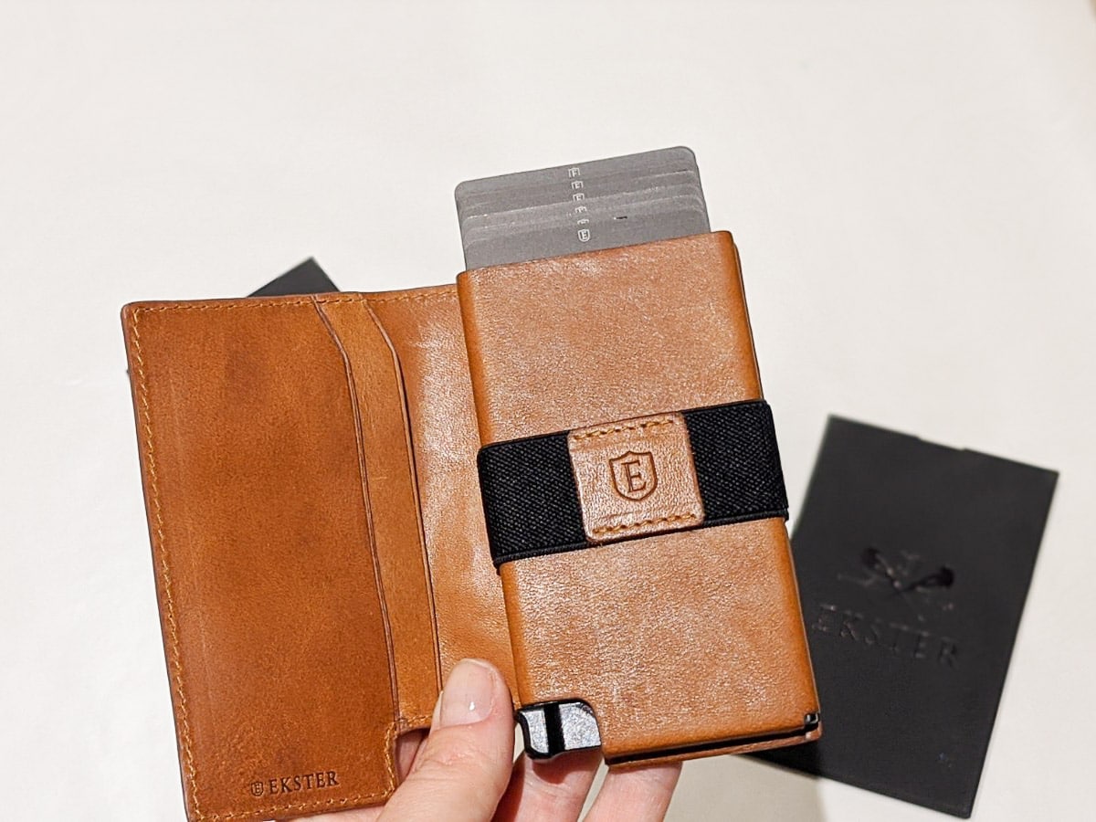 Ekster smart wallet