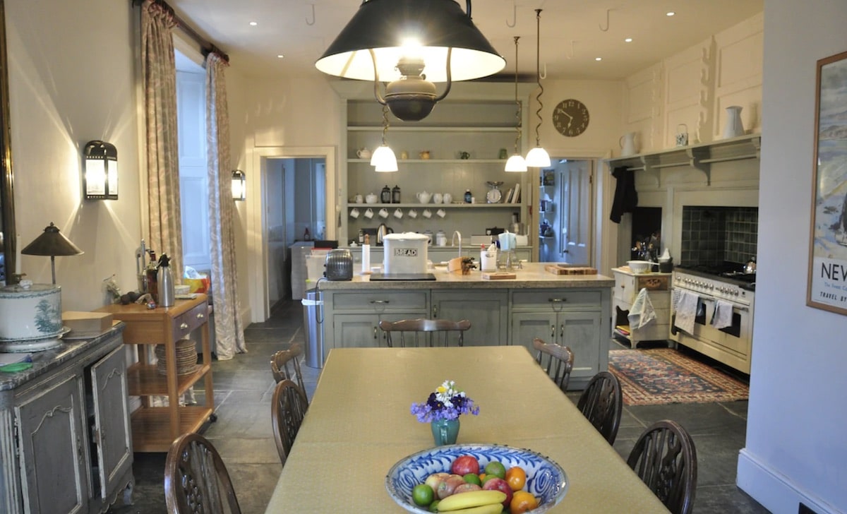 7 Large Holiday Homes In Cornwall Perfect For Big Groups (2020 Guide)