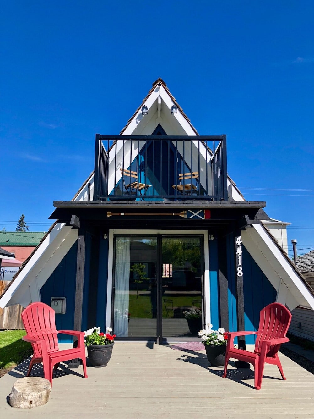 Cozy A-Frame Cabin, Sylvan Lake