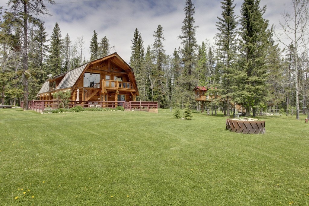 Folk Tree Lodge, Alberta