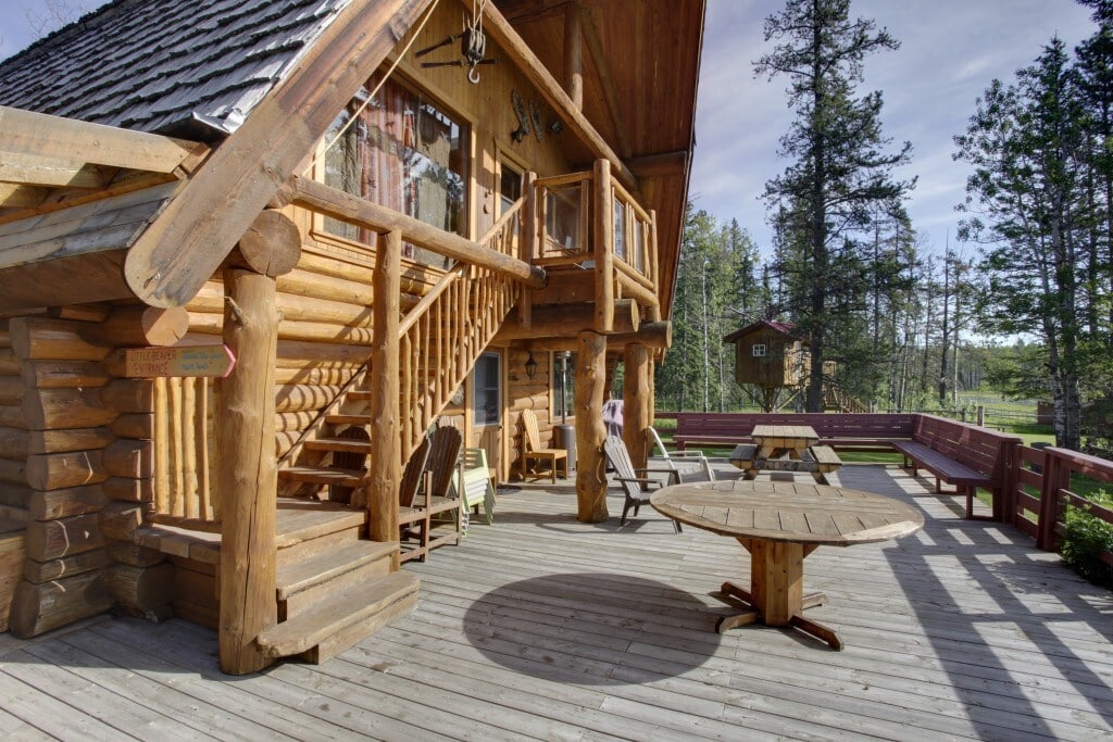 Folk Tree Lodge, Alberta