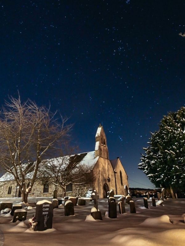 Dark sky stargazing experience (© Dark Sky Wales)