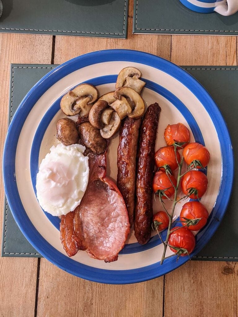 Full english breakfast at Chilton Farmyard B&B