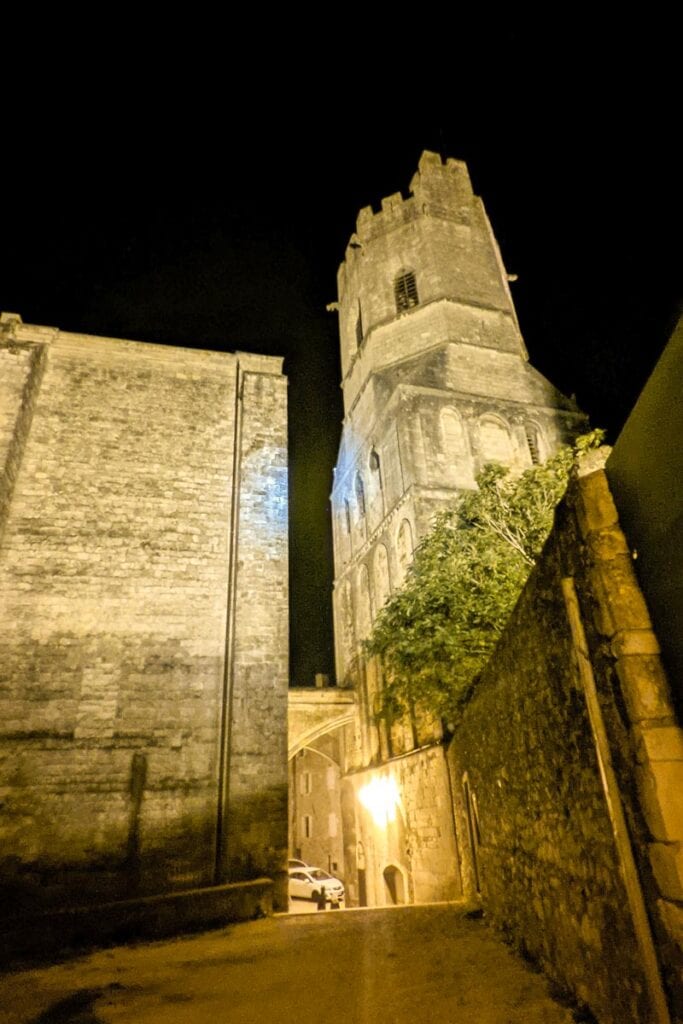 Viviers at night