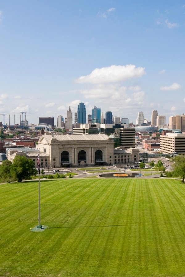 Lincoln Memorial Lawn, looking towards the Crown Center and Union Station