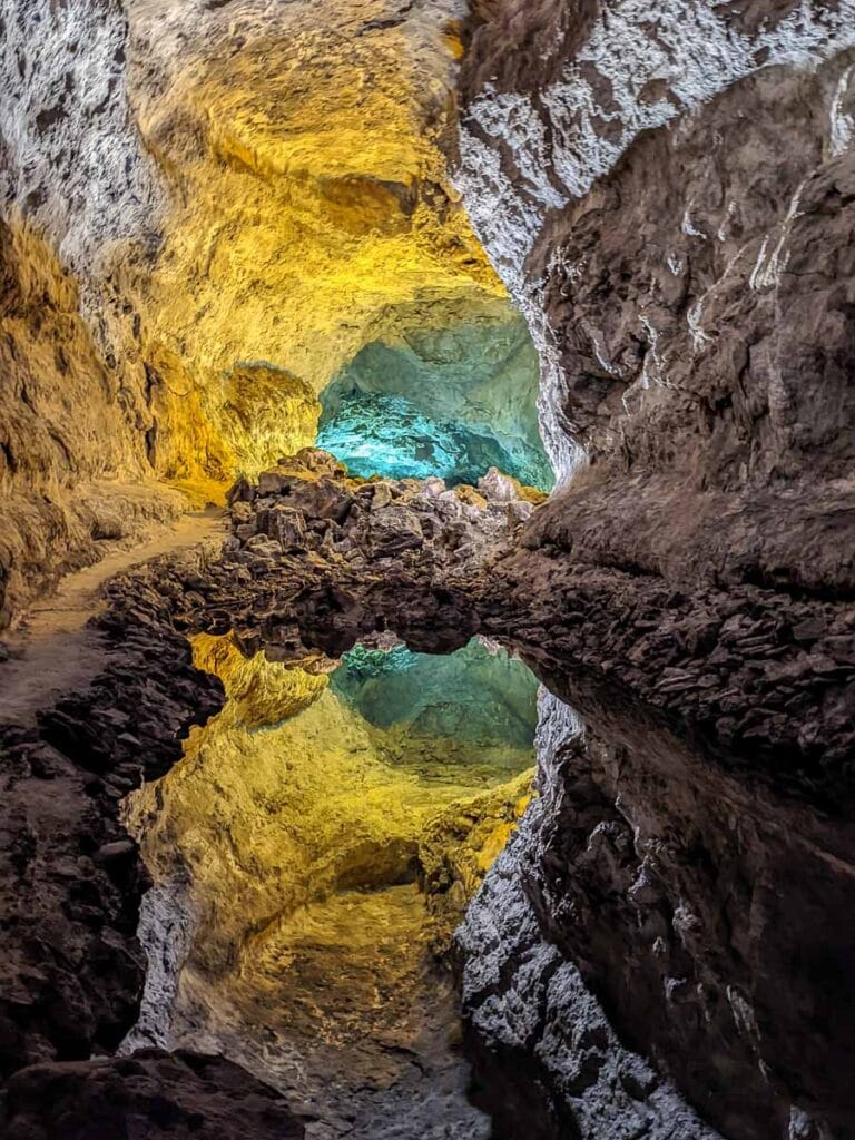 Magical pool in Auditorium in Cueva de los Verdes