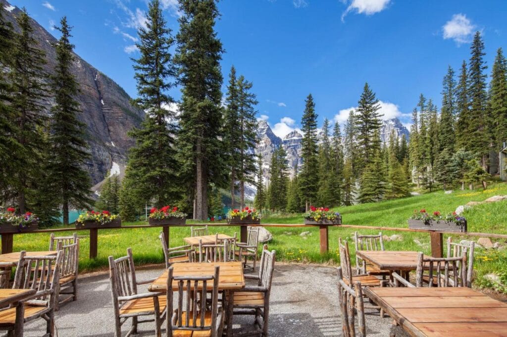 Moraine Lake Lodge