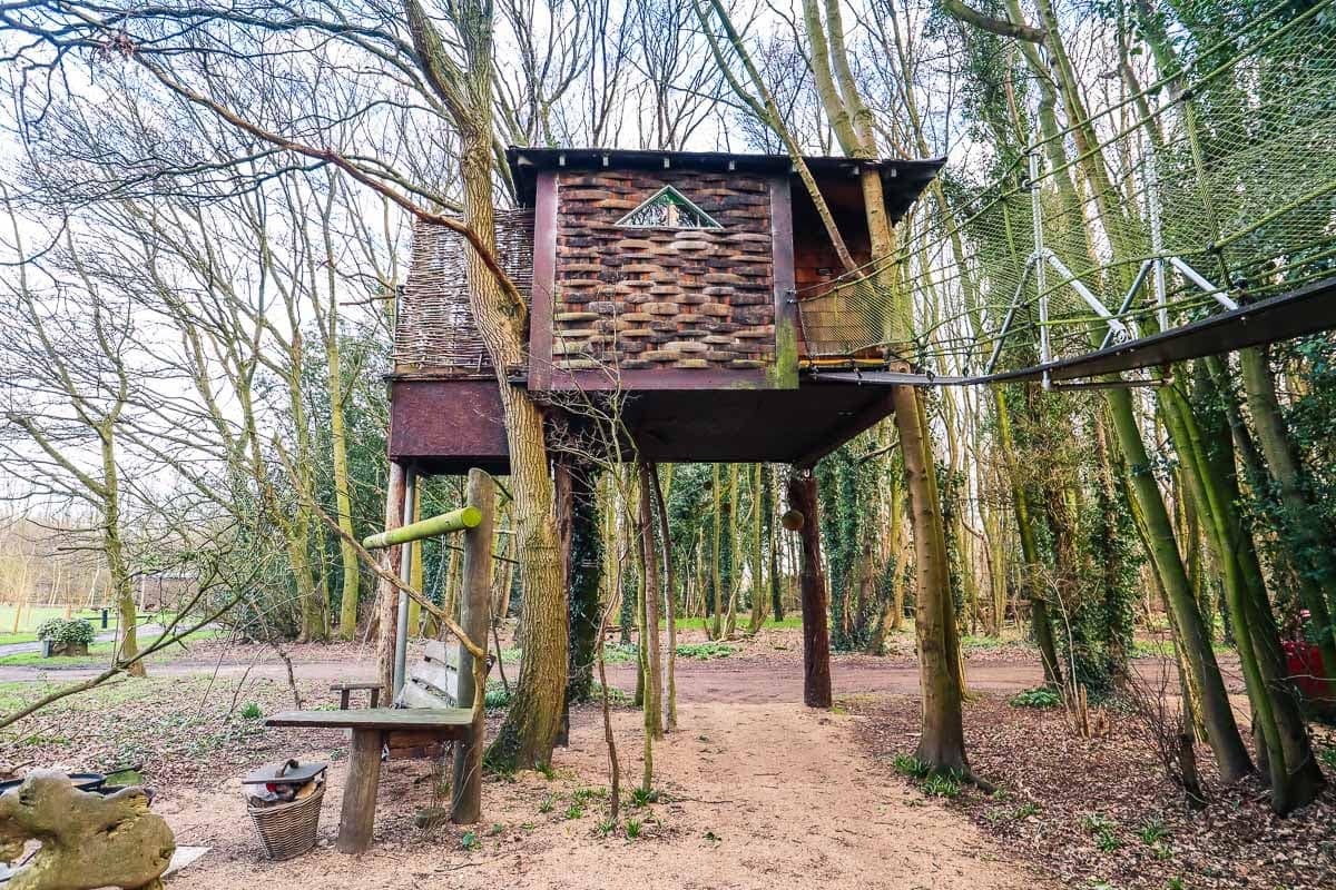 Squirrel Run treehouse, North Hill Farm glamping Hertfordshire