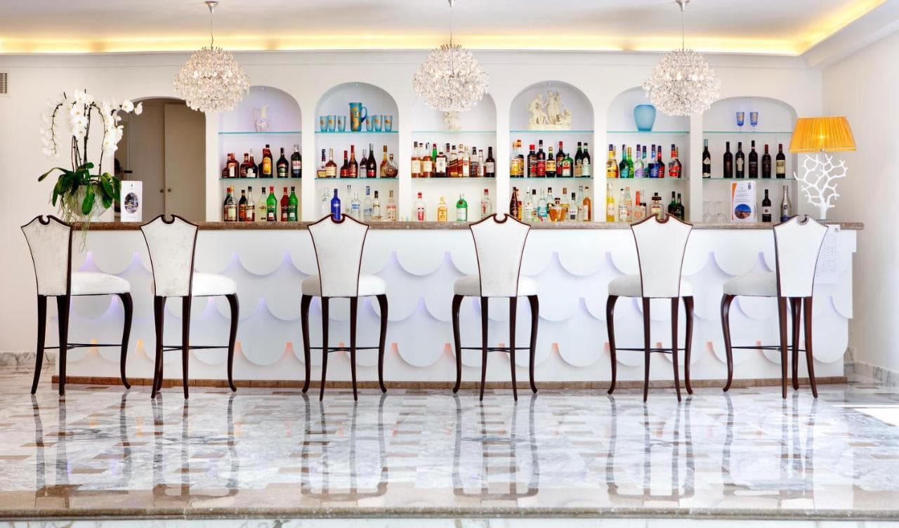 The bar at Grand Hotel La Favorita