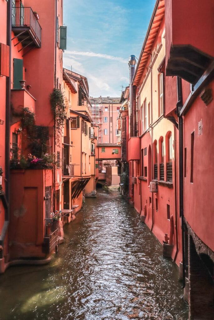 Secret Bologna canals