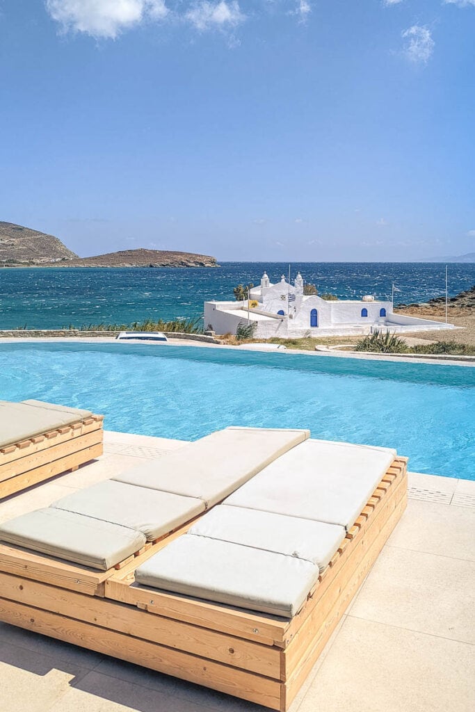 Cavos Hotel & Suites, Tinos