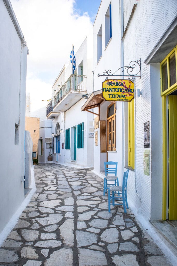 Streets of Pyrgos in Tinos
