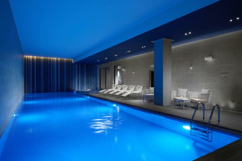 Swimming pool at Hilton London Bankside