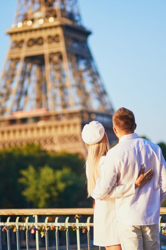 romantic weekend in Paris