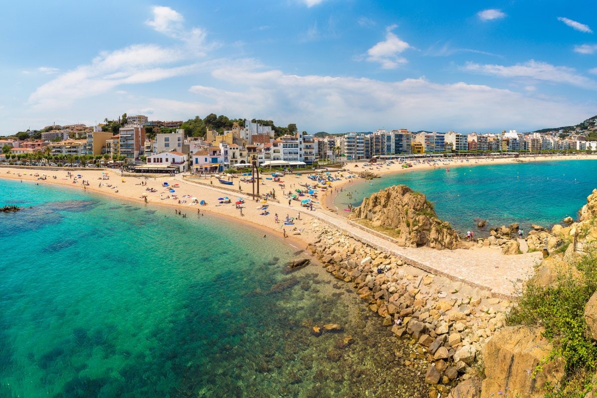 Best beach towns near Barcelona