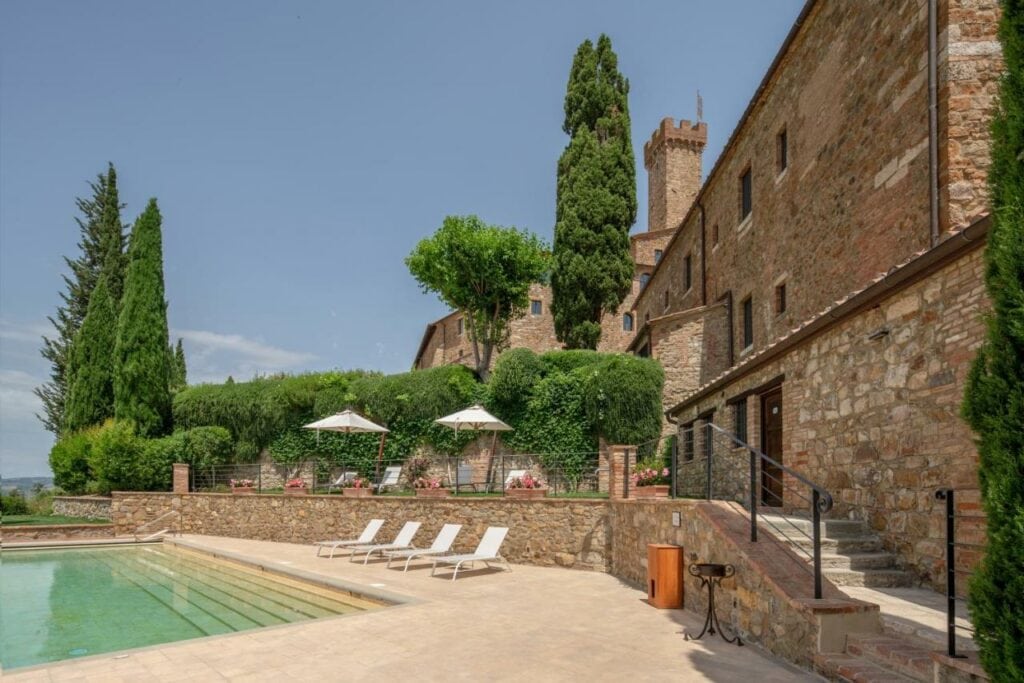 Castello Banfi - Il Borgo pool