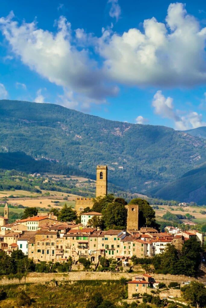 beautiful villages in Tuscany