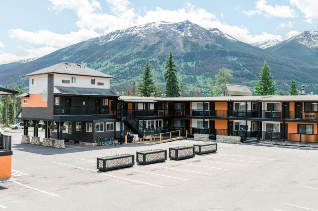 Mount Robson Inn