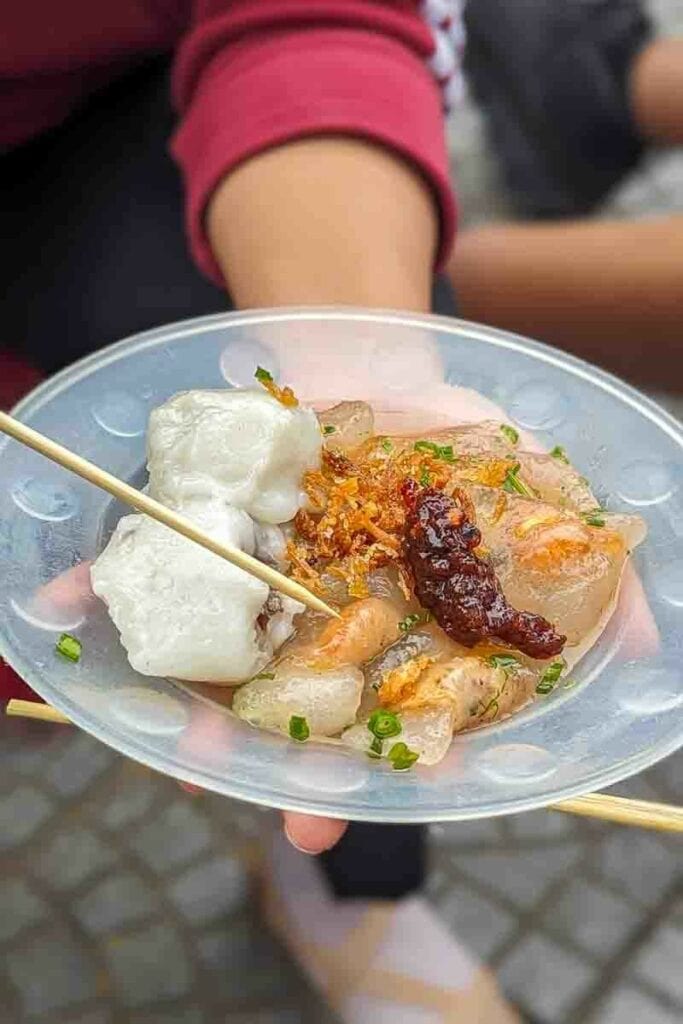 hoi an street food include dumplings