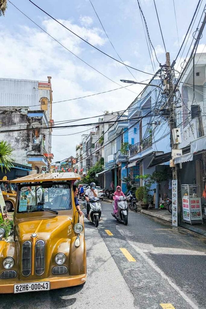 hoi an streets