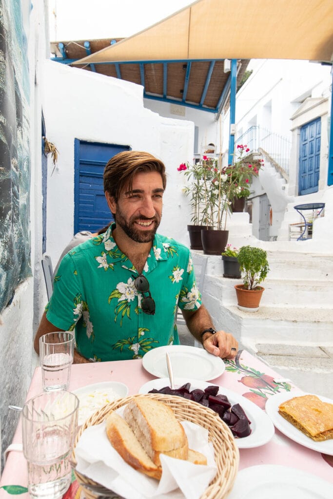 what to wear in Greece mens clothes