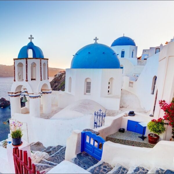 facts about santorini