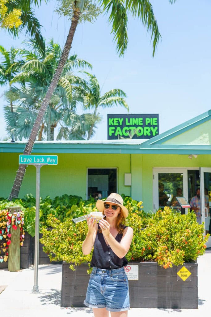 Blond Giraffe Key Lime Pie Factory