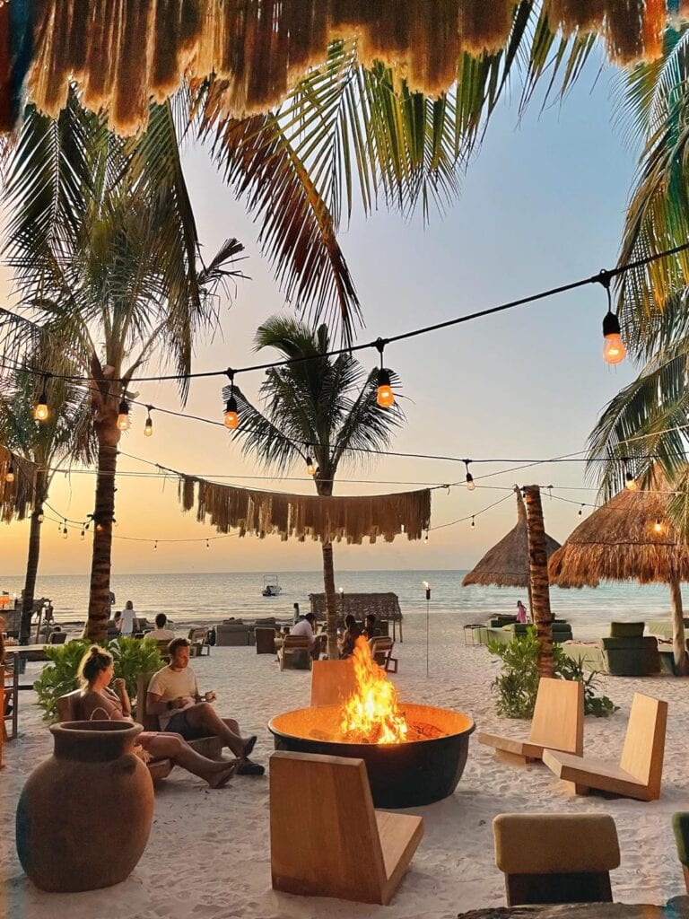 Casa Las Tortugas has a lovely beach club