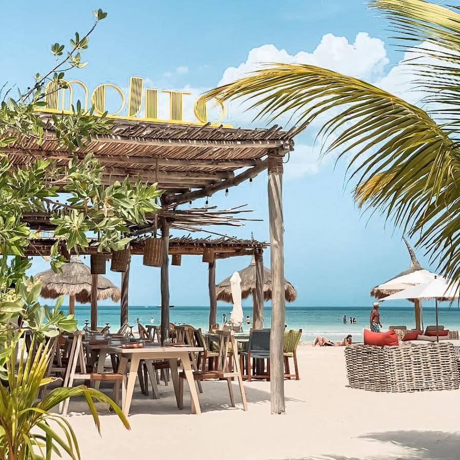 Mojitos Beach Club