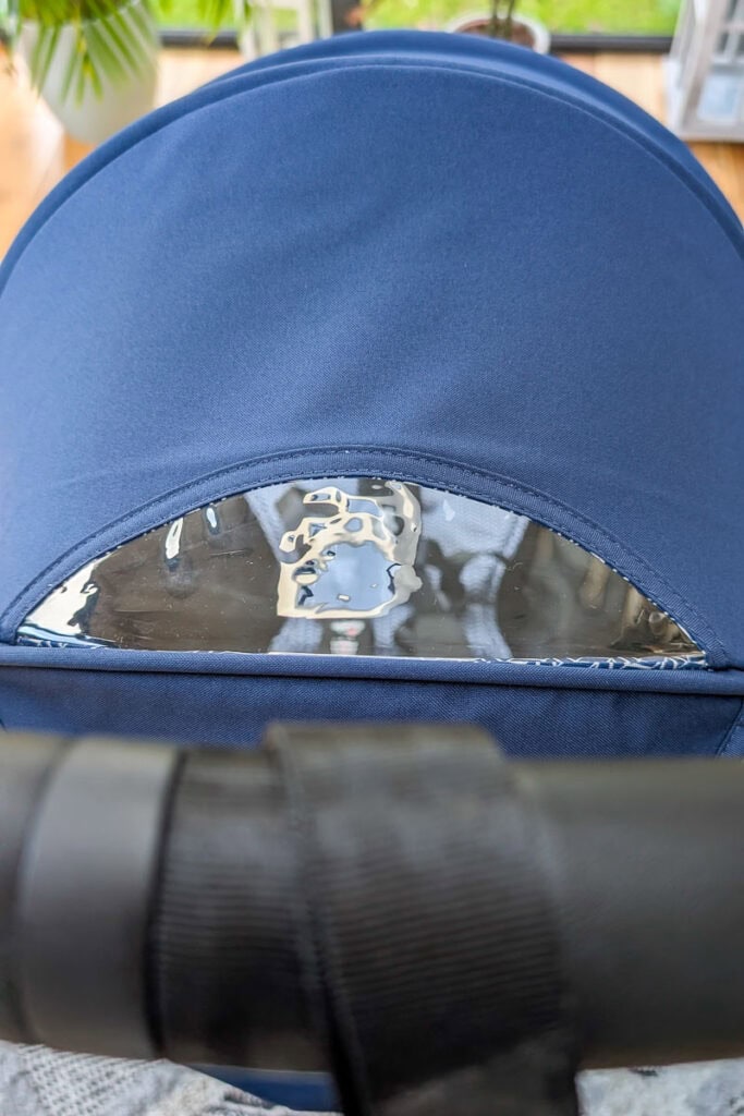 The peekaboo window can also be covered