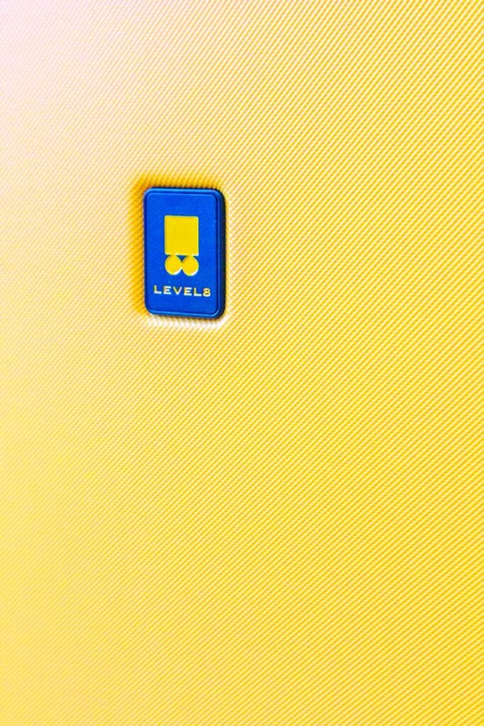 Level8 logo