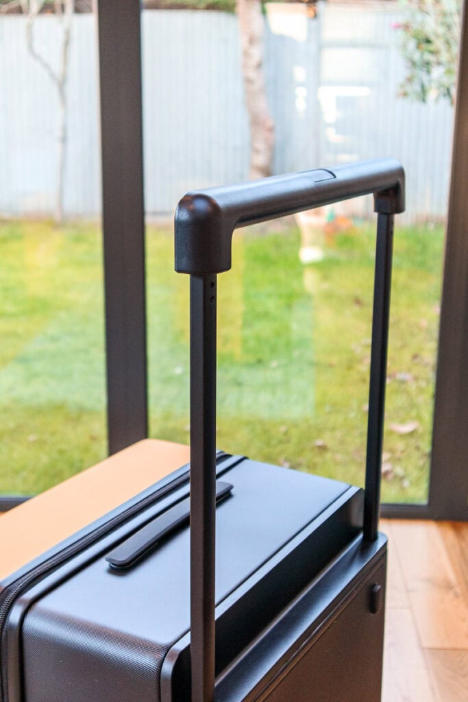 wide telescopic handle